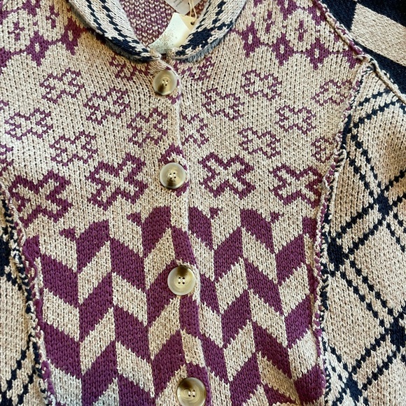 Geometric Patterned Button-Up Sweater - Picture 9 of 10